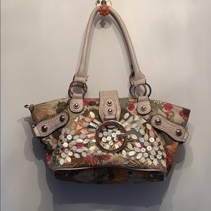 Guess multicolored shell purse